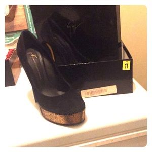 Worn them only one time  to a event